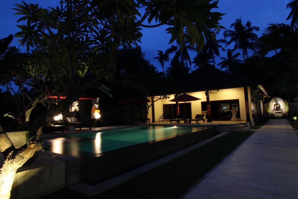 Hotel Melamun Lovina  Luaran gambar