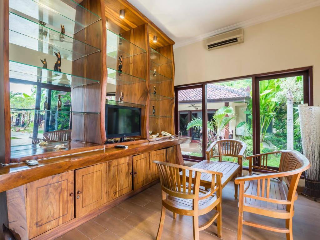 Hotel Melamun Lovina  Luaran gambar
